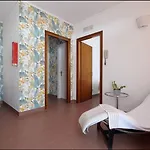 Garden Hotel