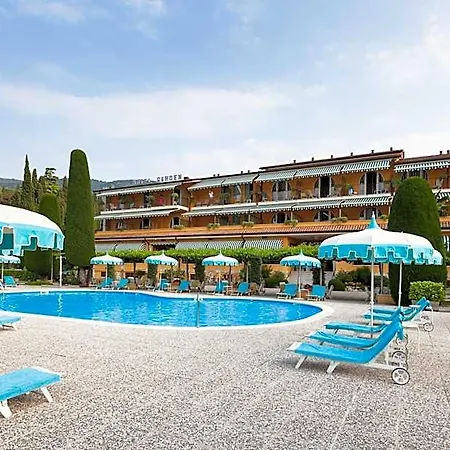 Garden Hotel 4*