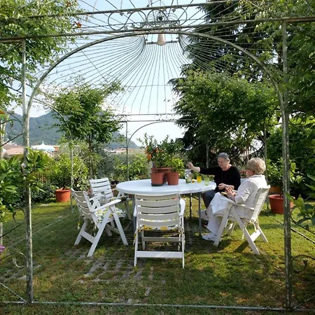 Garden גארדה