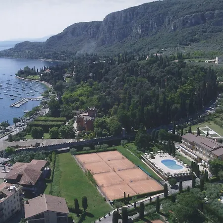Garden Hotel