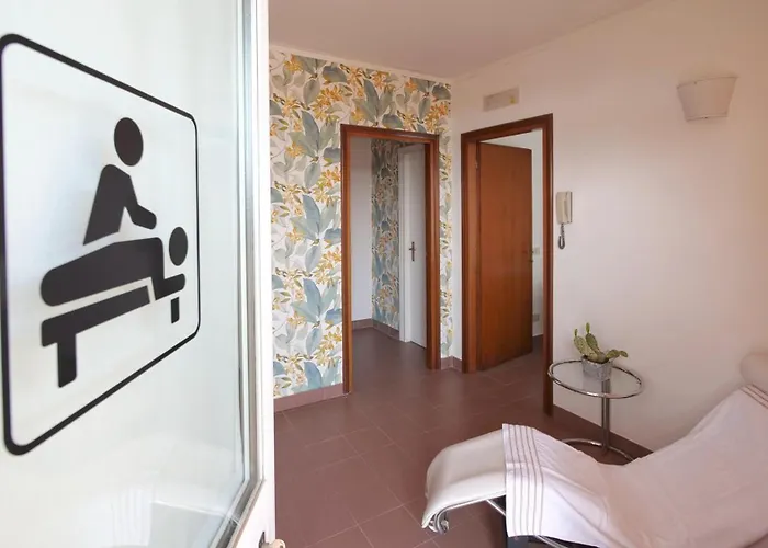 Garden Hotel 4*