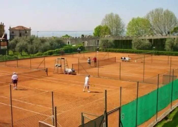 Garden Hotel 4*
